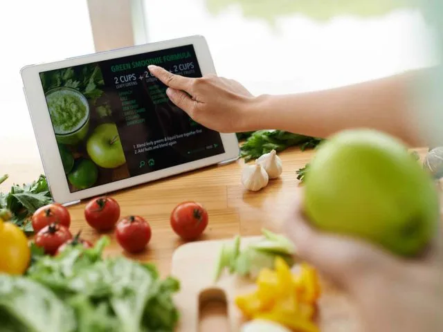 Media and press nutrition comment context